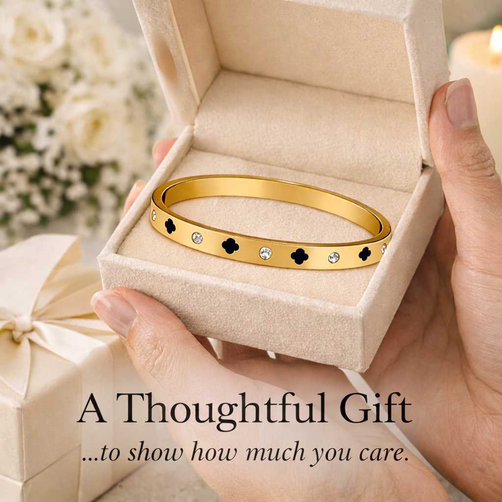 Thoughtful jewellery gift option with a refined and modern design